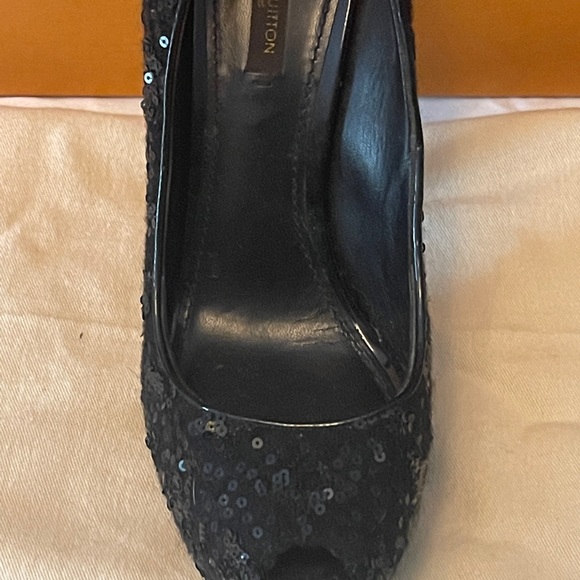 LV black cloth and sequin, peep toe, silver Vuitton lock charm, 4.5in heels. - Picture 2 of 4